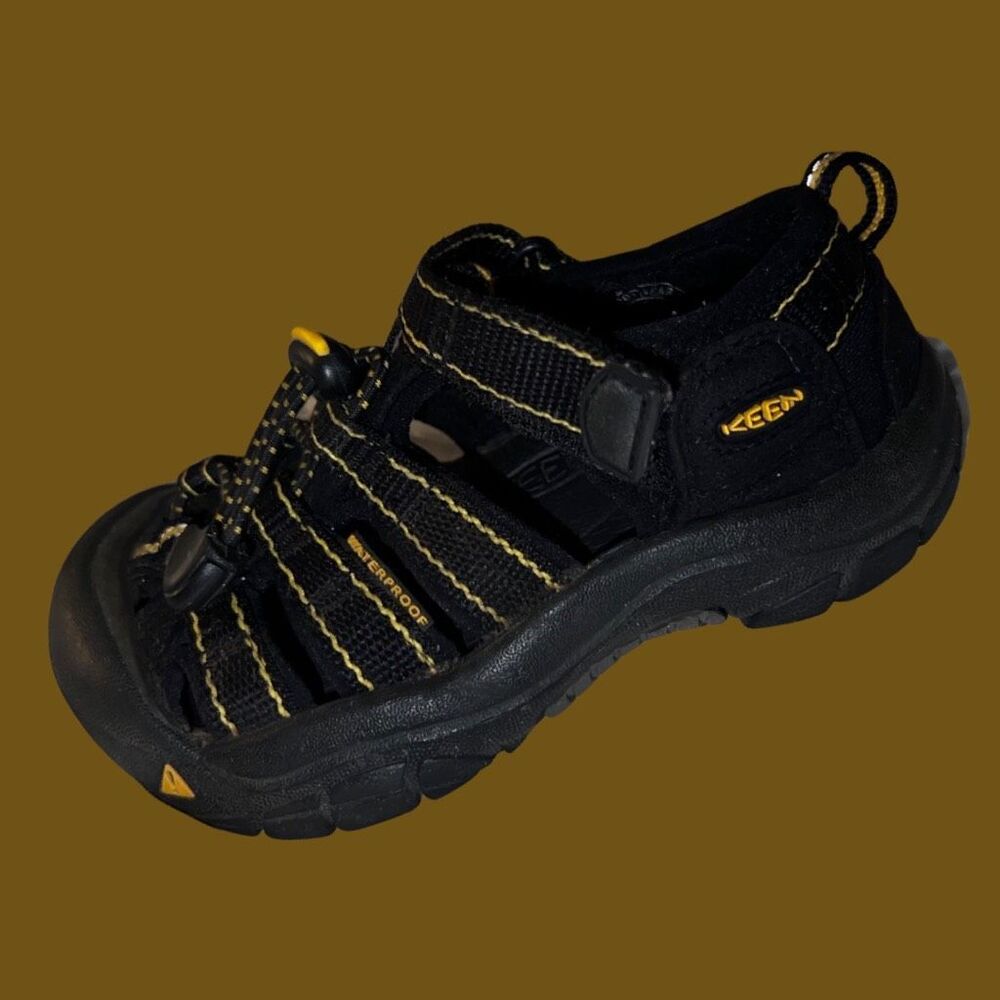 Keen Toddler Newport H2 Black/Bumble Bee Yellow Sandal Sneakers Size 10 - Picture 7 of 7